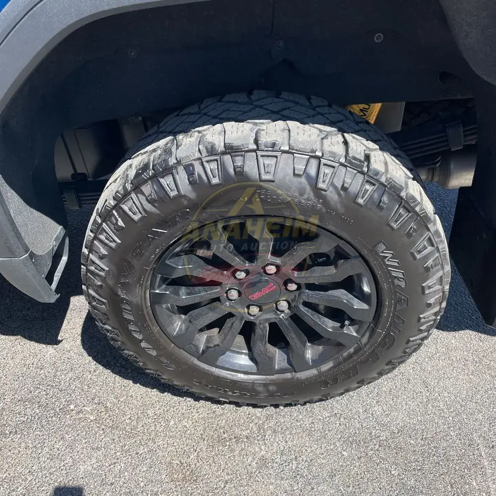 2023 GMC Sierra 1500 AT4X
