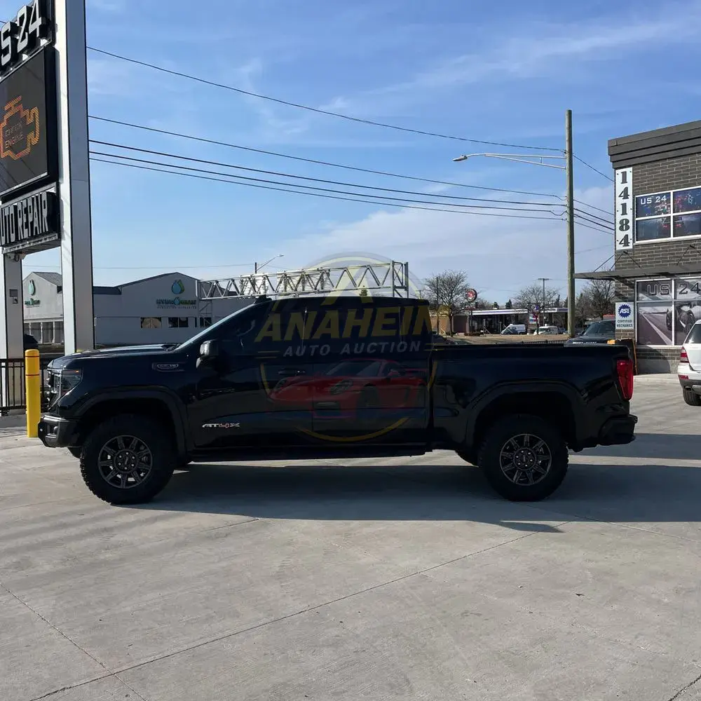 2024 GMC Sierra 1500 AT4X