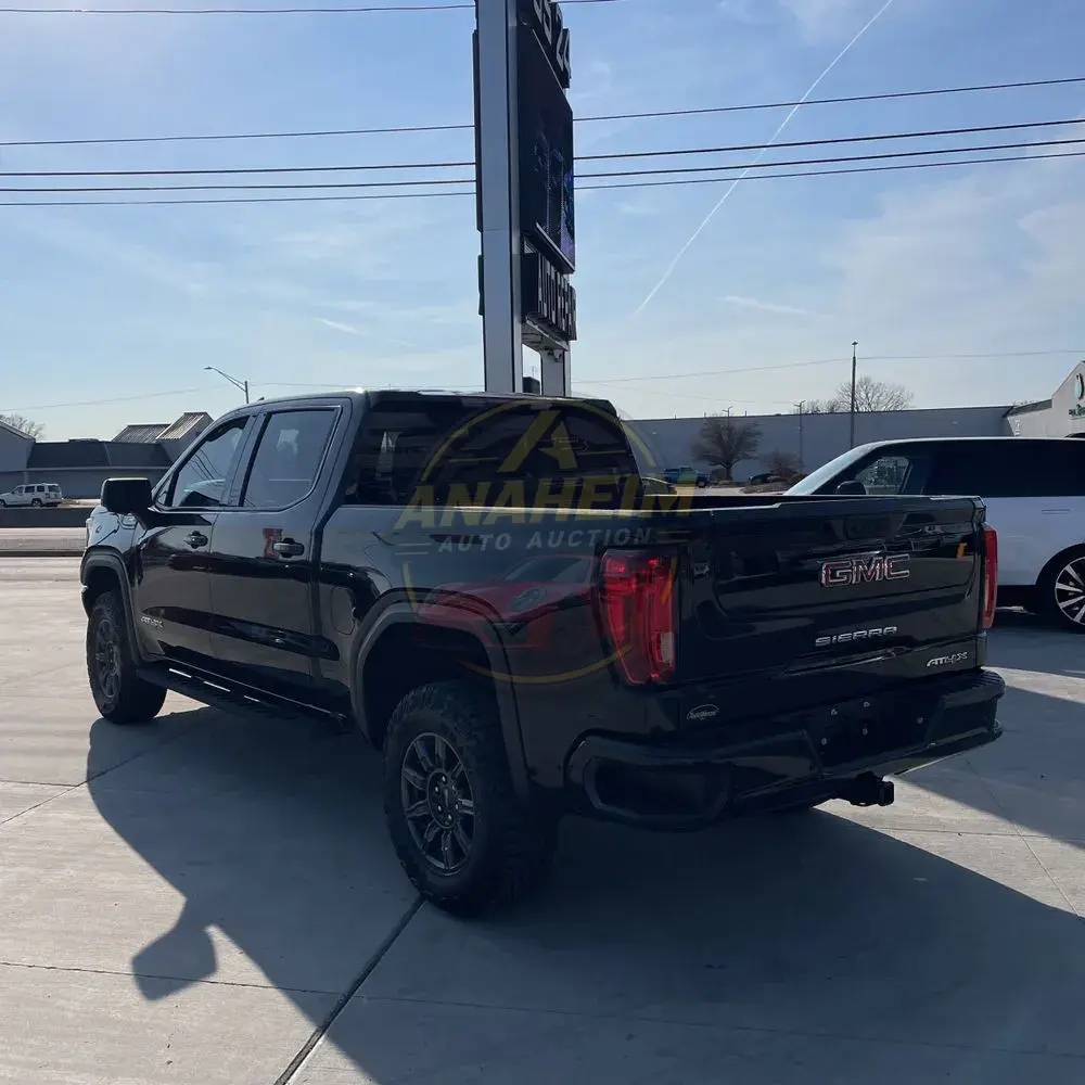 2024 GMC Sierra 1500 AT4X