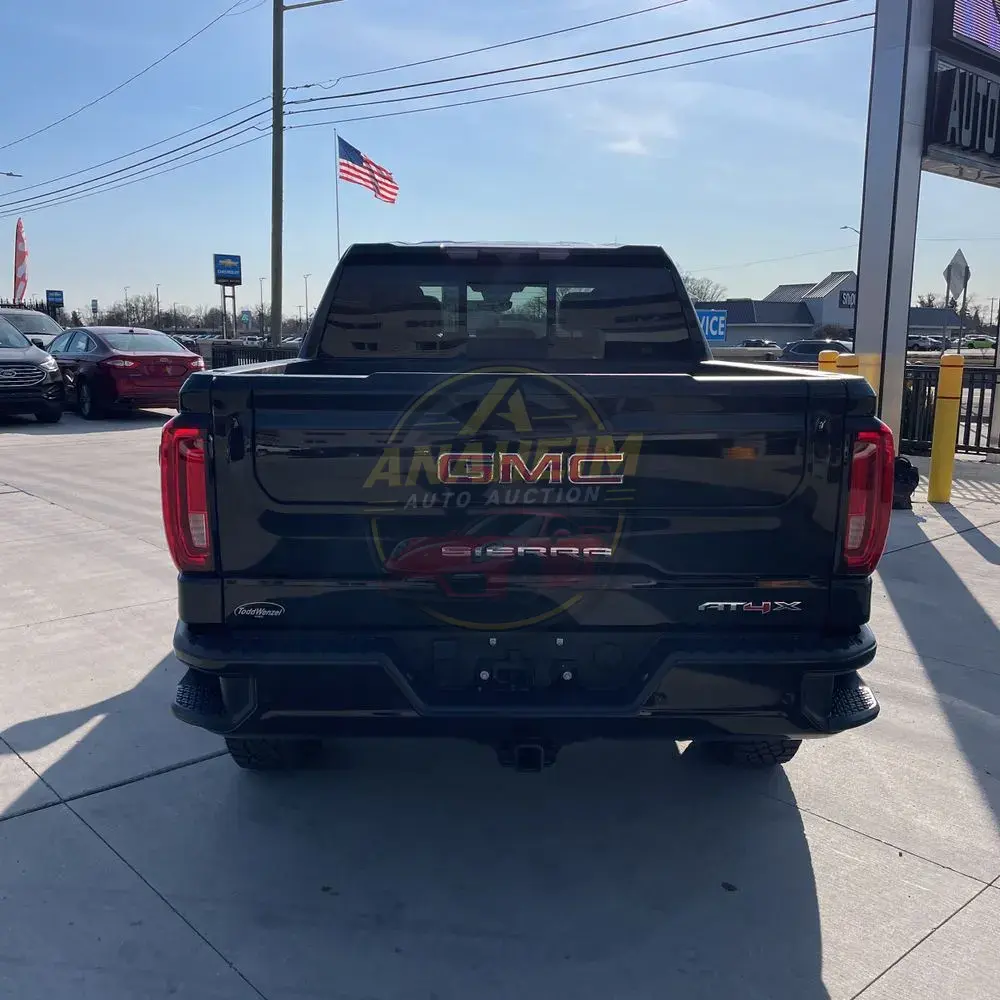 2024 GMC Sierra 1500 AT4X