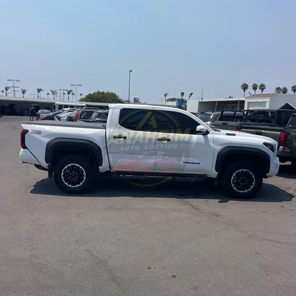 2024 Toyota Tacoma TRD Off-Road HV