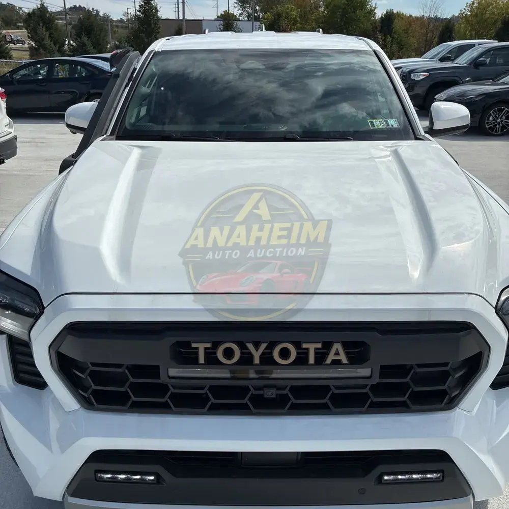 2025 Toyota Tacoma Trailhunter HV