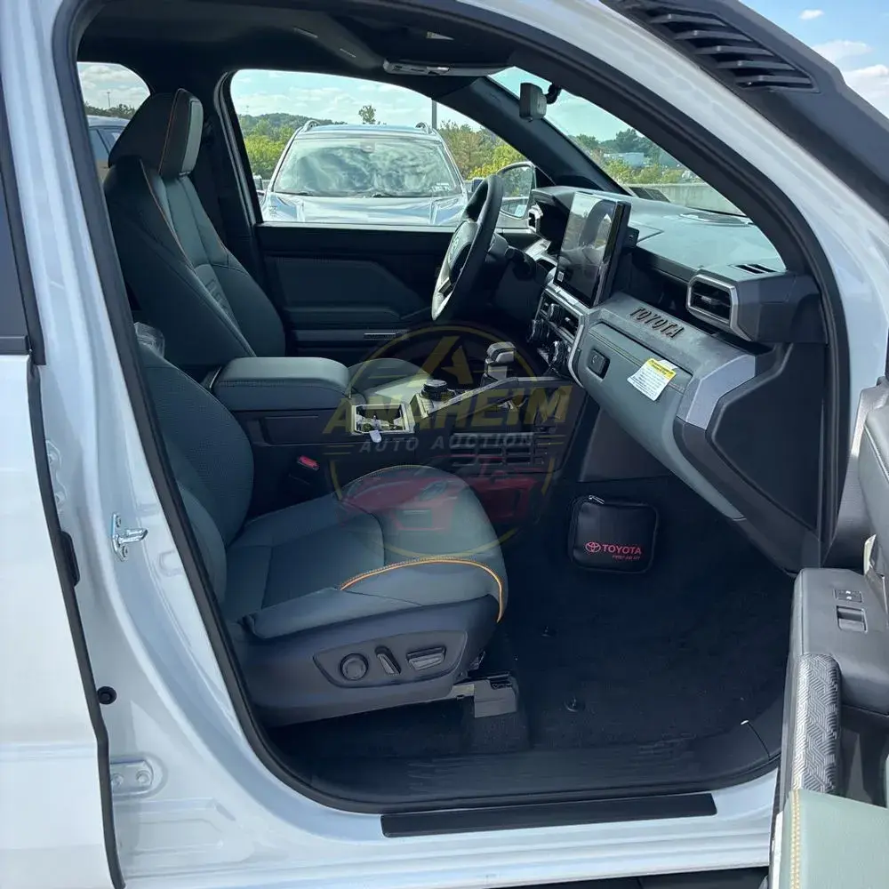 2025 Toyota Tacoma Trailhunter HV
