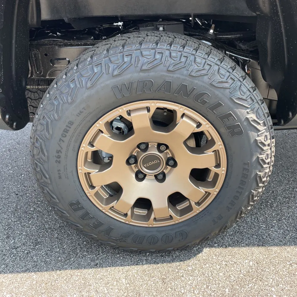 2025 Toyota Tacoma Trailhunter HV
