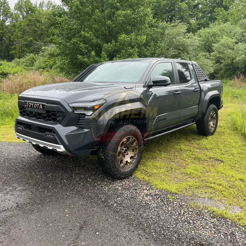 2025 Toyota Tacoma Trailhunter HV