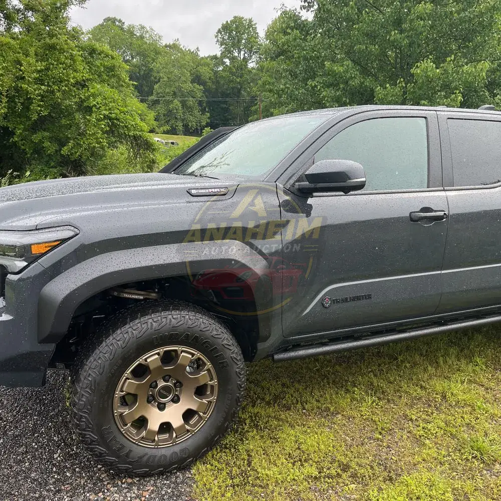 2025 Toyota Tacoma Trailhunter HV