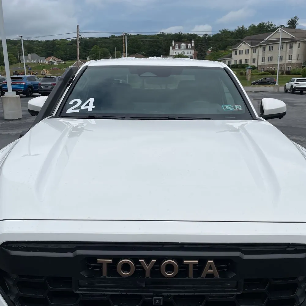 2024 Toyota Tacoma Trailhunter HV