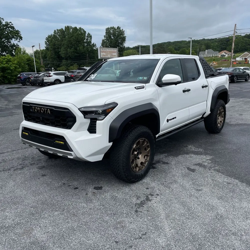 2024 Toyota Tacoma Trailhunter HV