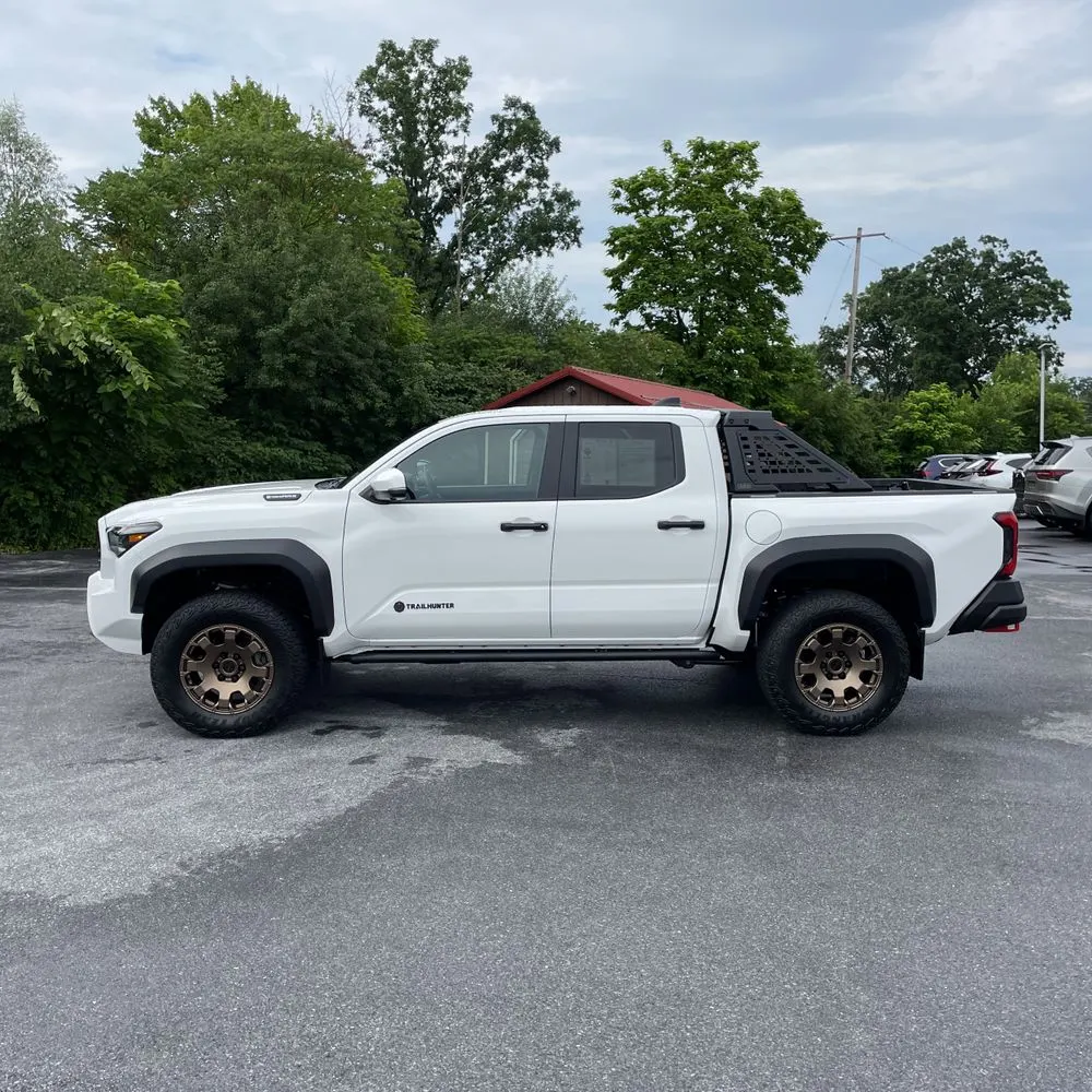 2024 Toyota Tacoma Trailhunter HV
