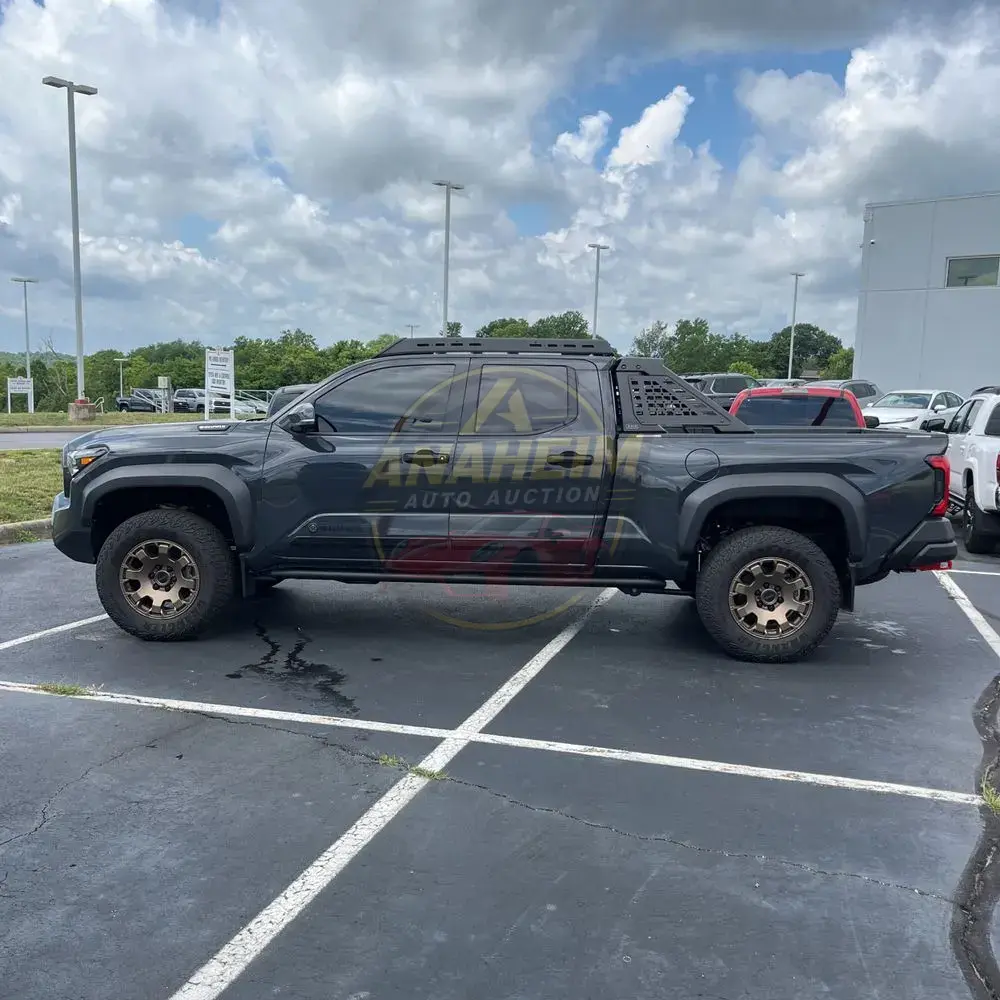 2024 Toyota Tacoma Trailhunter HV