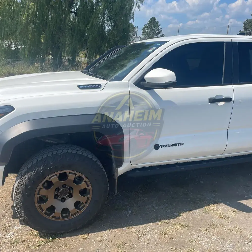 2024 Toyota Tacoma Trailhunter HV