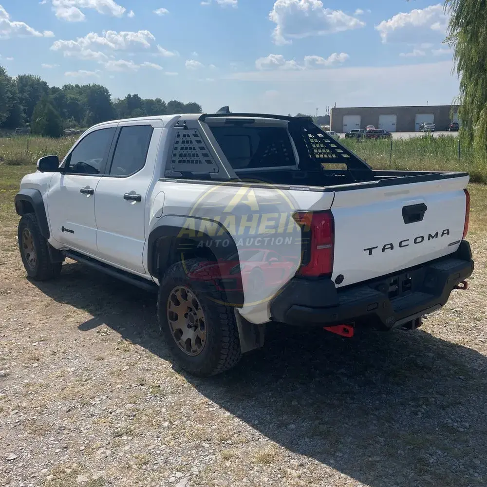 2024 Toyota Tacoma Trailhunter HV