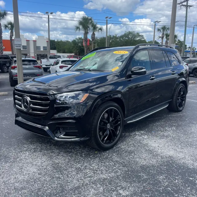 2025 Mercedes-Benz GLS 580 4MATIC