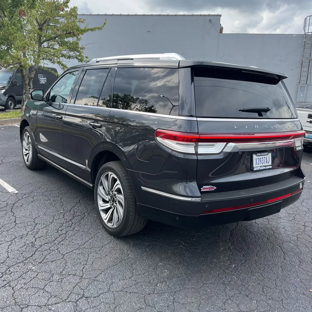 2023 Lincoln Navigator Reserve