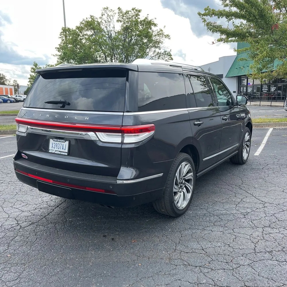 2023 Lincoln Navigator Reserve