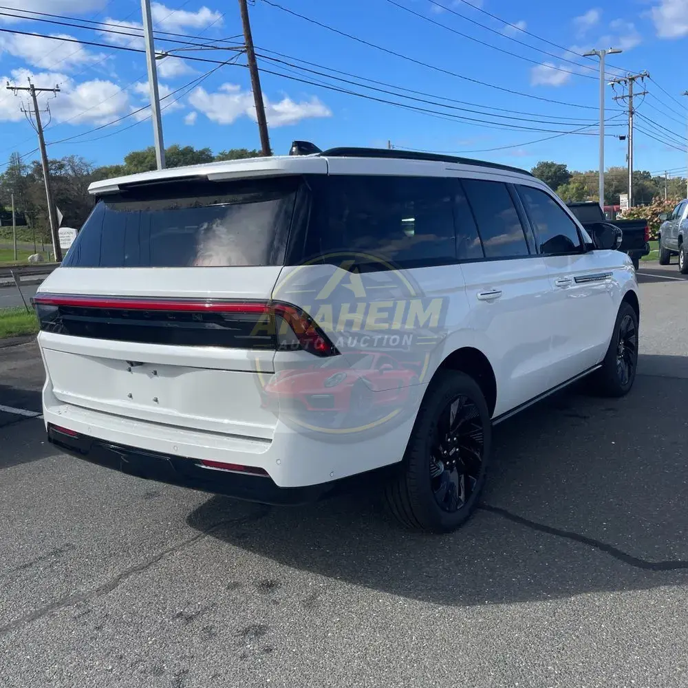 2025 Lincoln Navigator Reserve