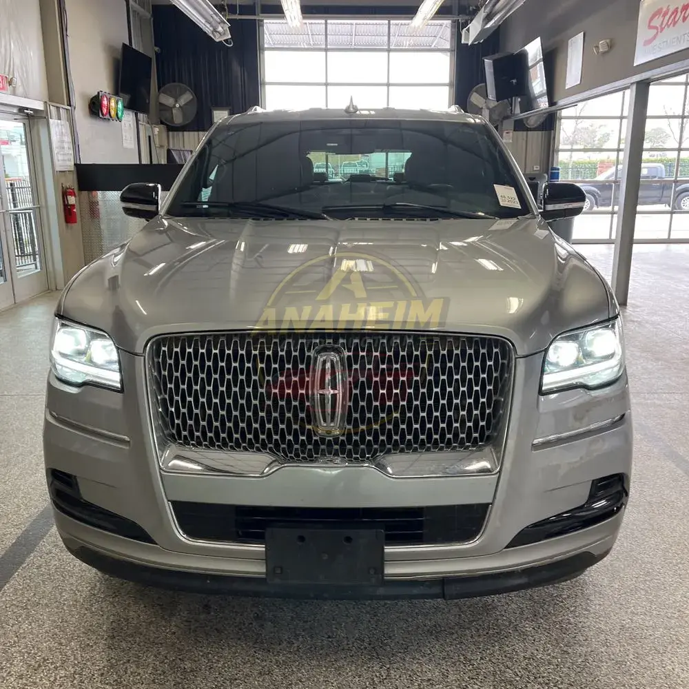 2023 Lincoln Navigator Standard