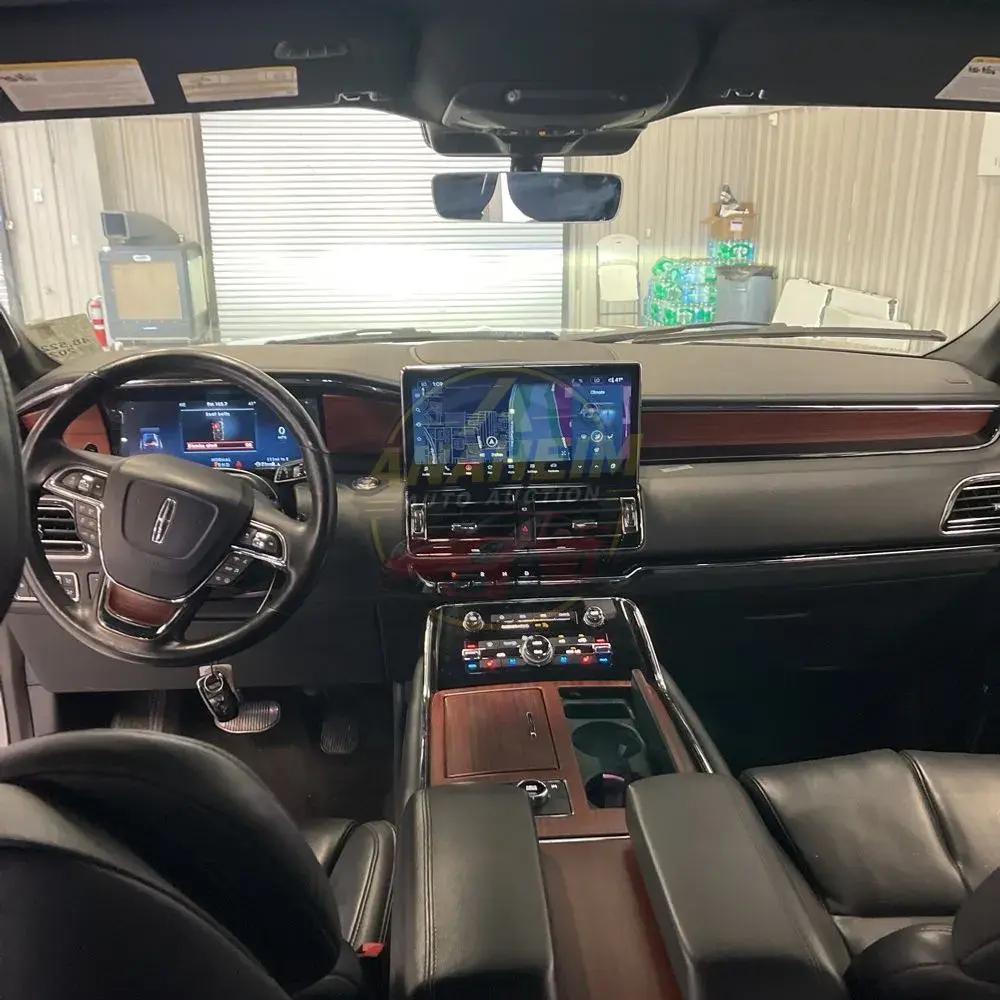 2023 Lincoln Navigator Standard