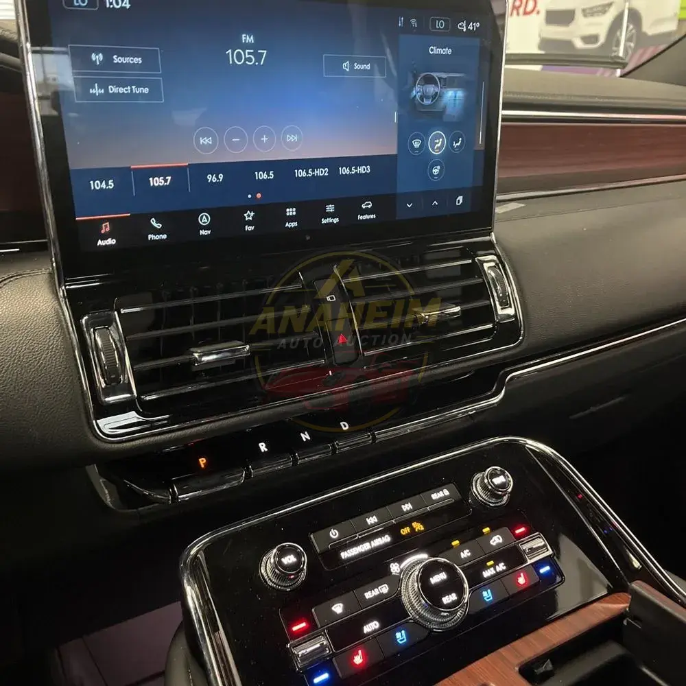 2023 Lincoln Navigator Standard