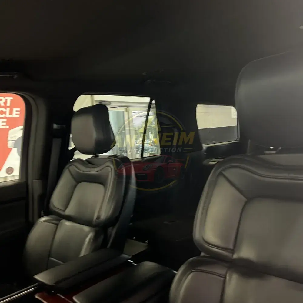 2023 Lincoln Navigator Standard