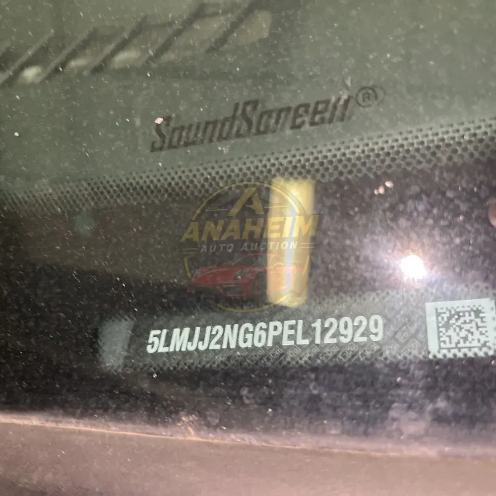 2023 Lincoln Navigator Standard