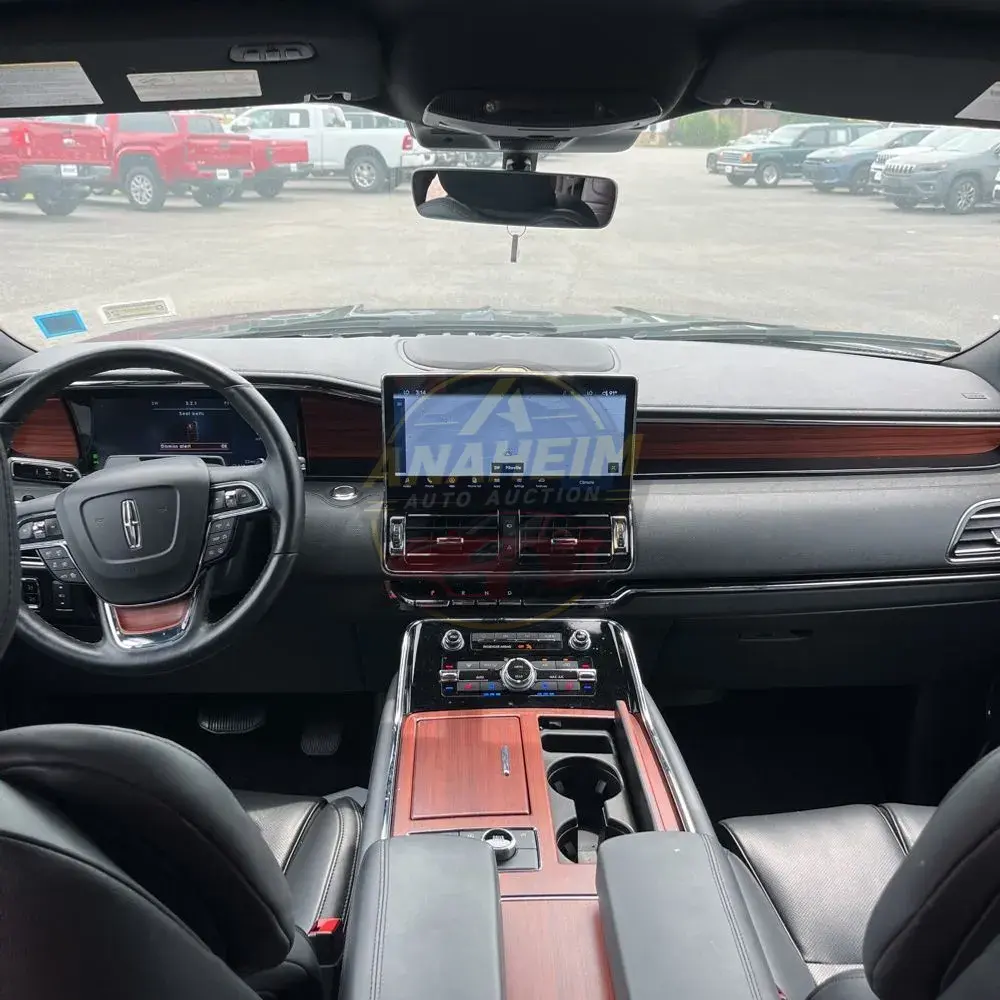 2024 Lincoln Navigator Premiere