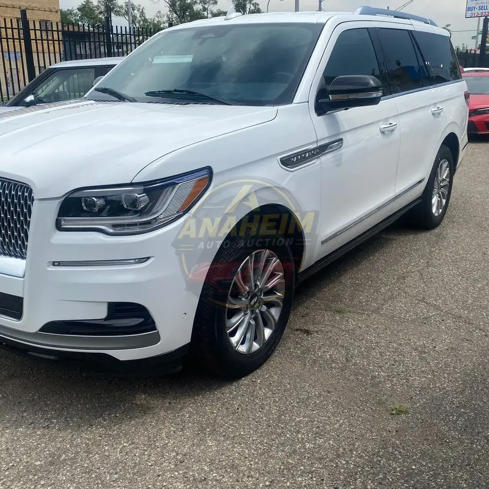 2023 Lincoln Navigator Standard