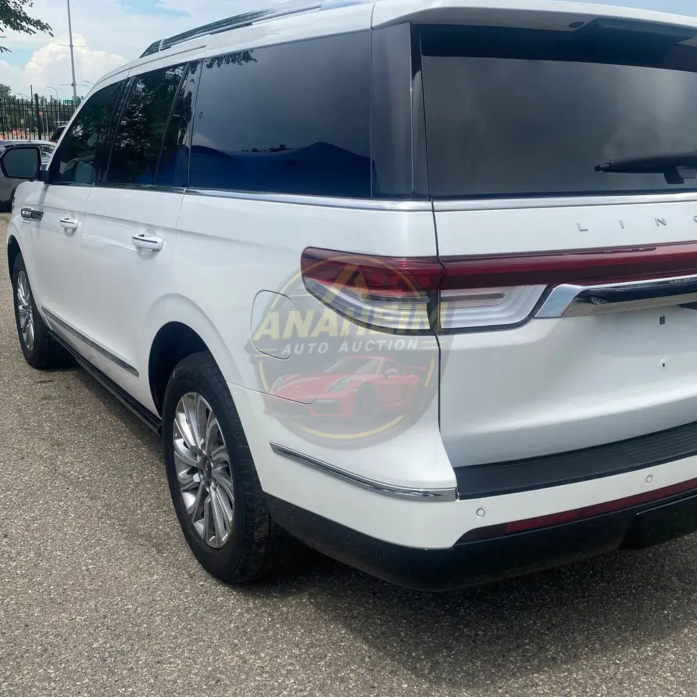 2023 Lincoln Navigator Standard