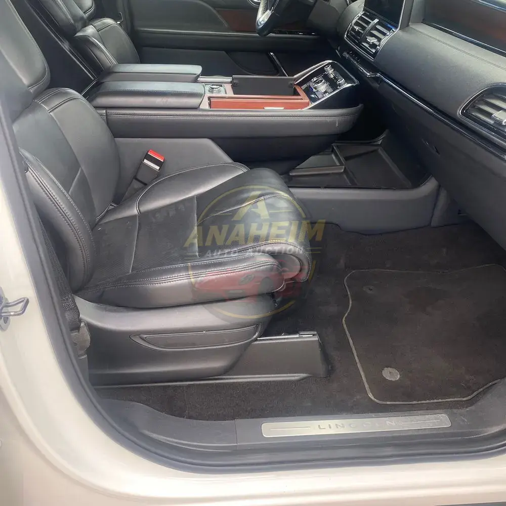2023 Lincoln Navigator Standard