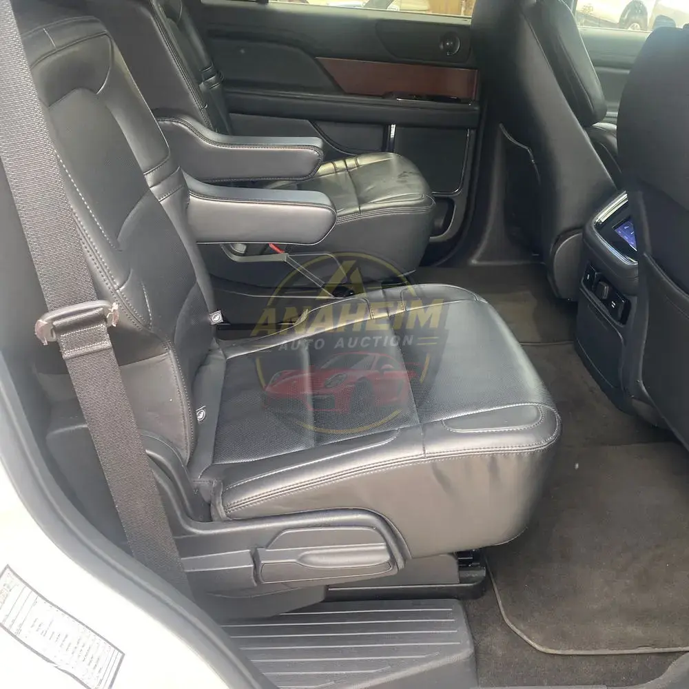 2023 Lincoln Navigator Standard