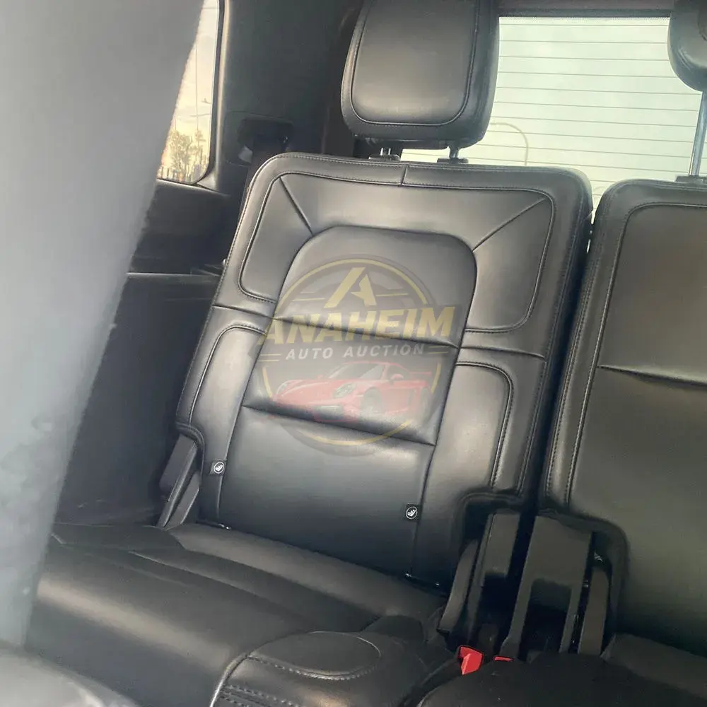 2023 Lincoln Navigator Standard