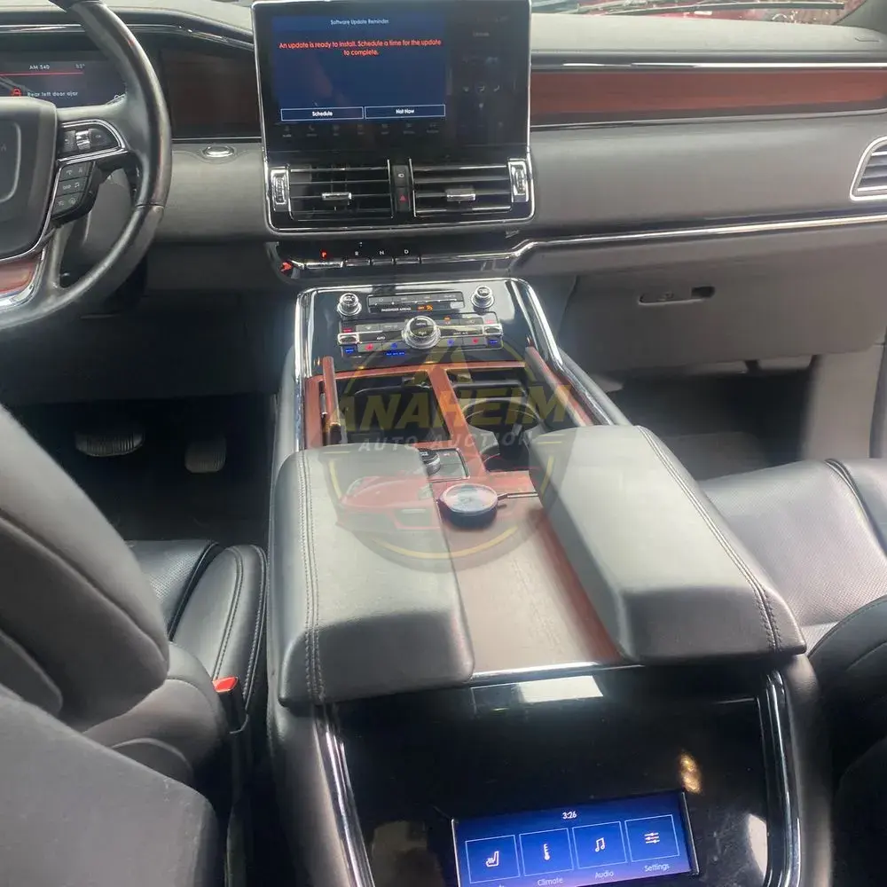 2023 Lincoln Navigator Standard