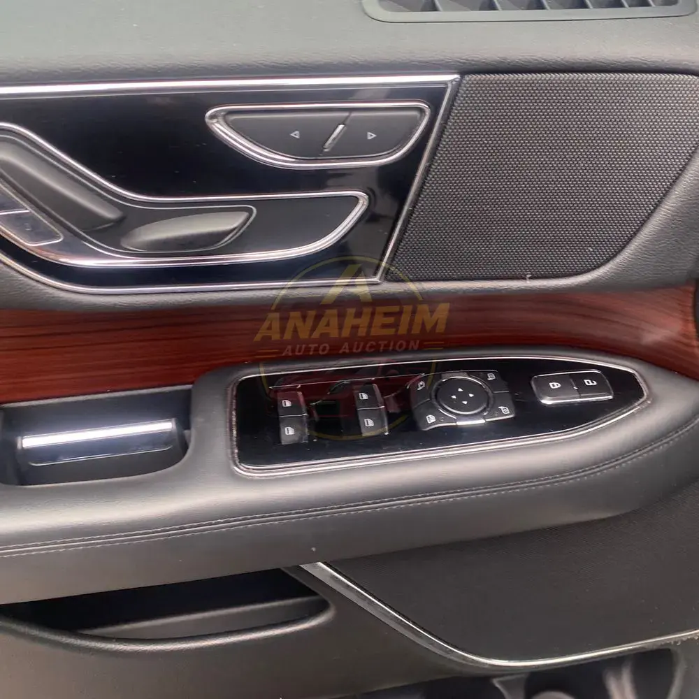 2023 Lincoln Navigator Standard