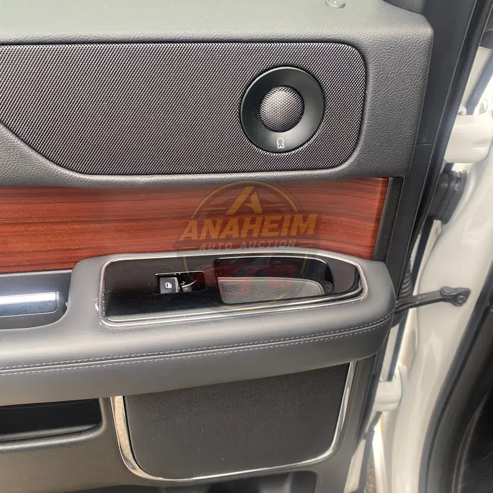 2023 Lincoln Navigator Standard