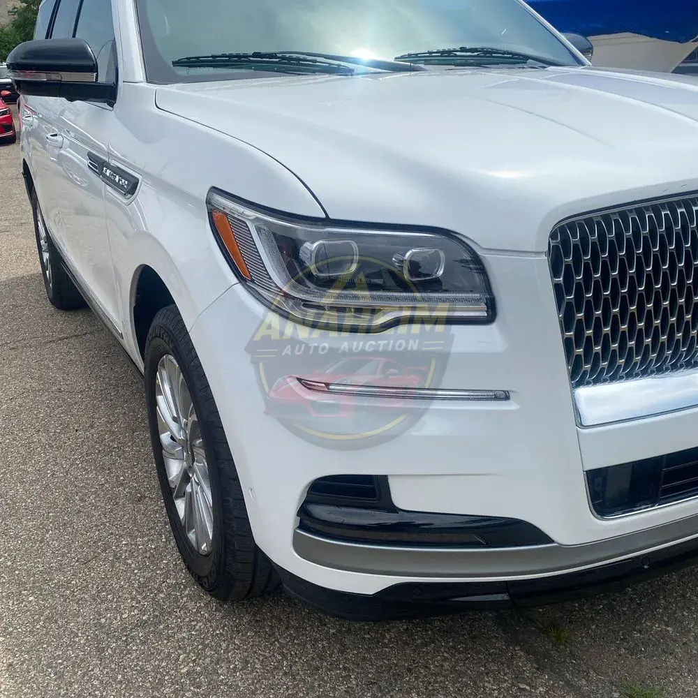 2023 Lincoln Navigator Standard