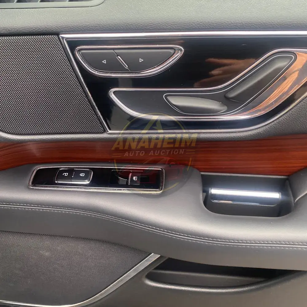 2023 Lincoln Navigator Standard
