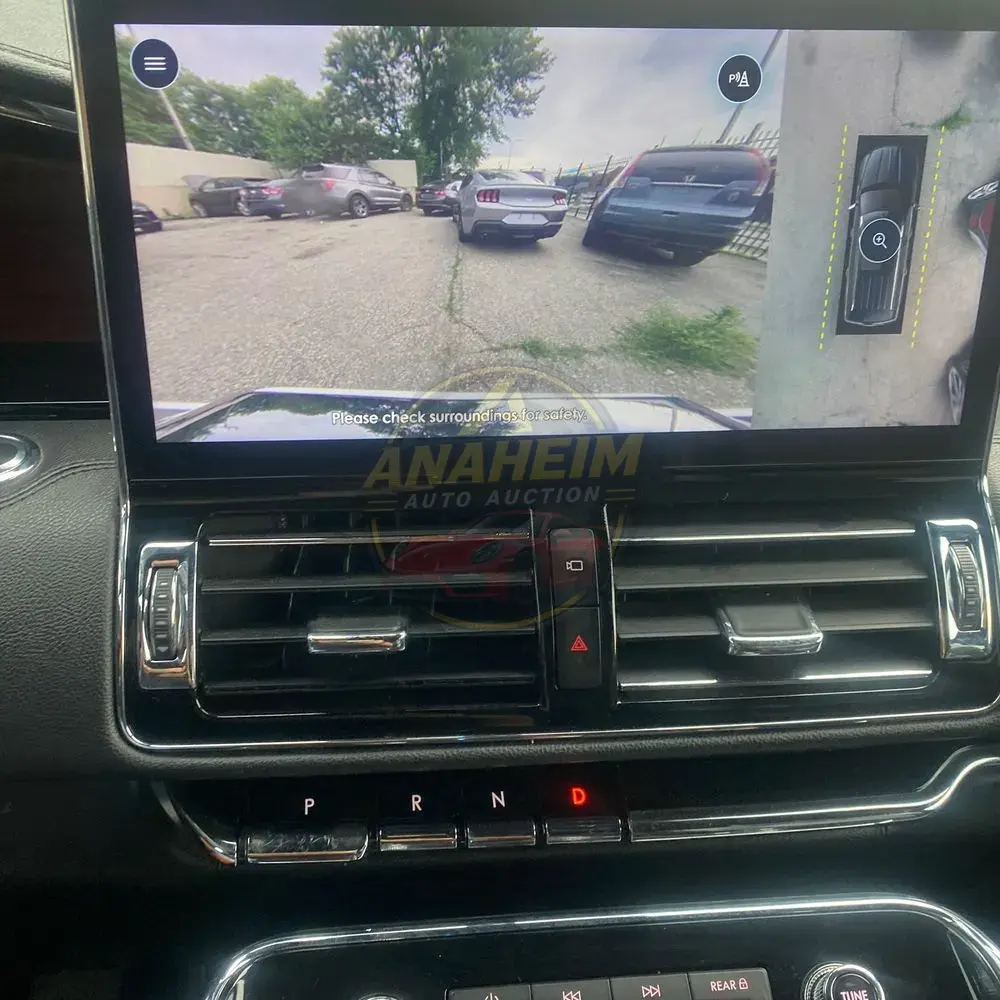 2023 Lincoln Navigator Standard