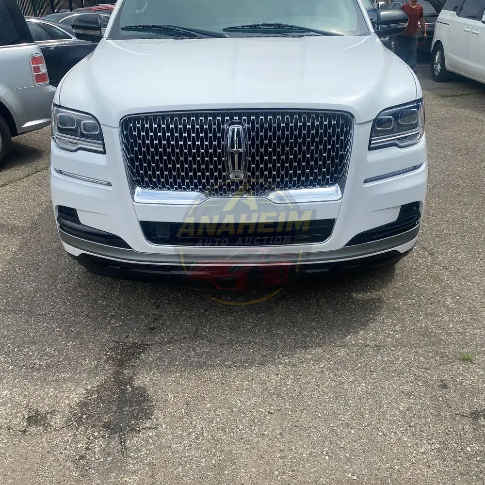 2023 Lincoln Navigator Standard