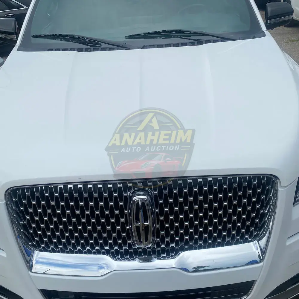 2023 Lincoln Navigator Standard
