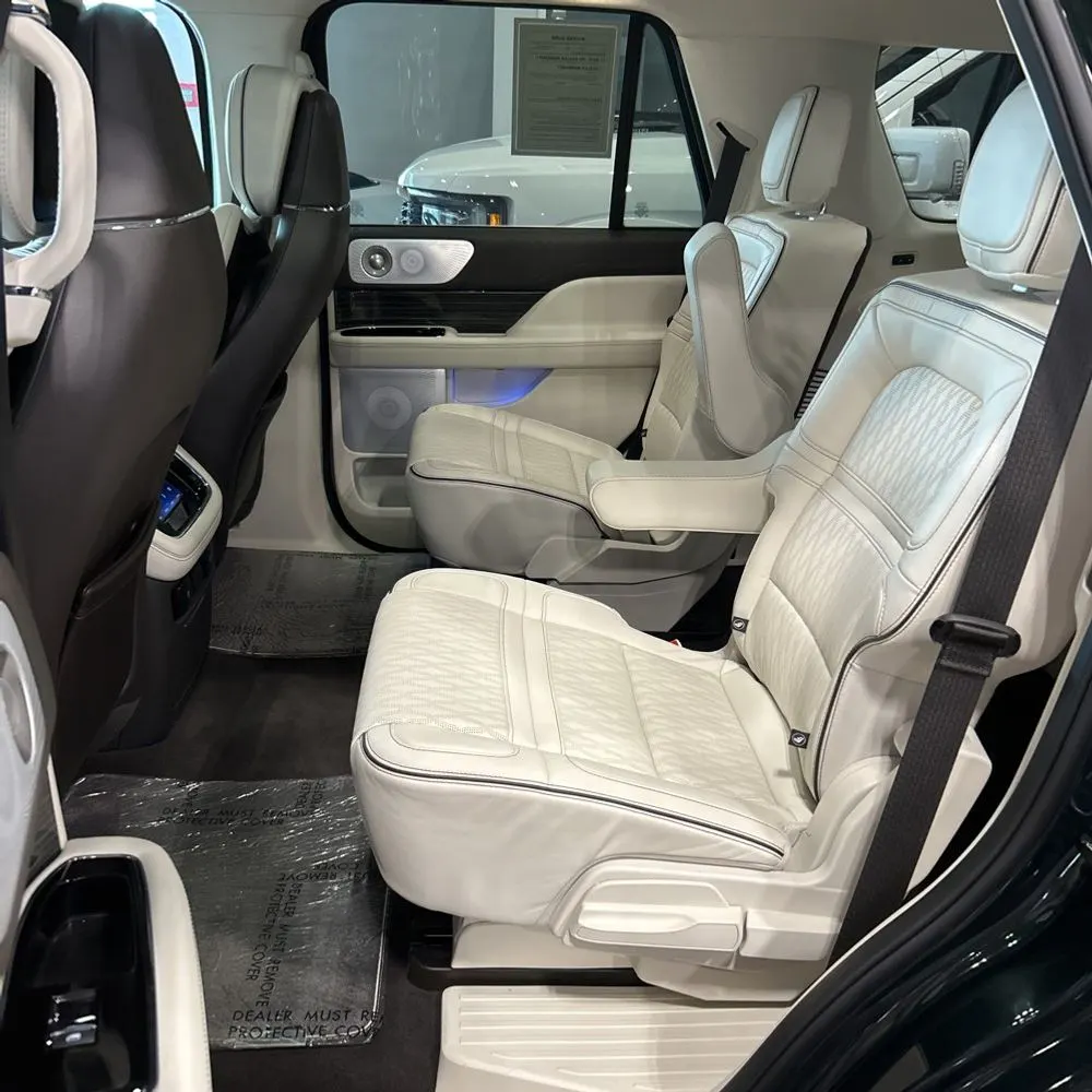 2024 Lincoln Navigator Black Label