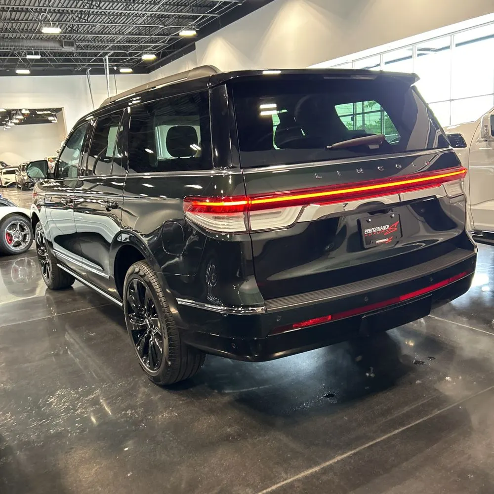2024 Lincoln Navigator Black Label