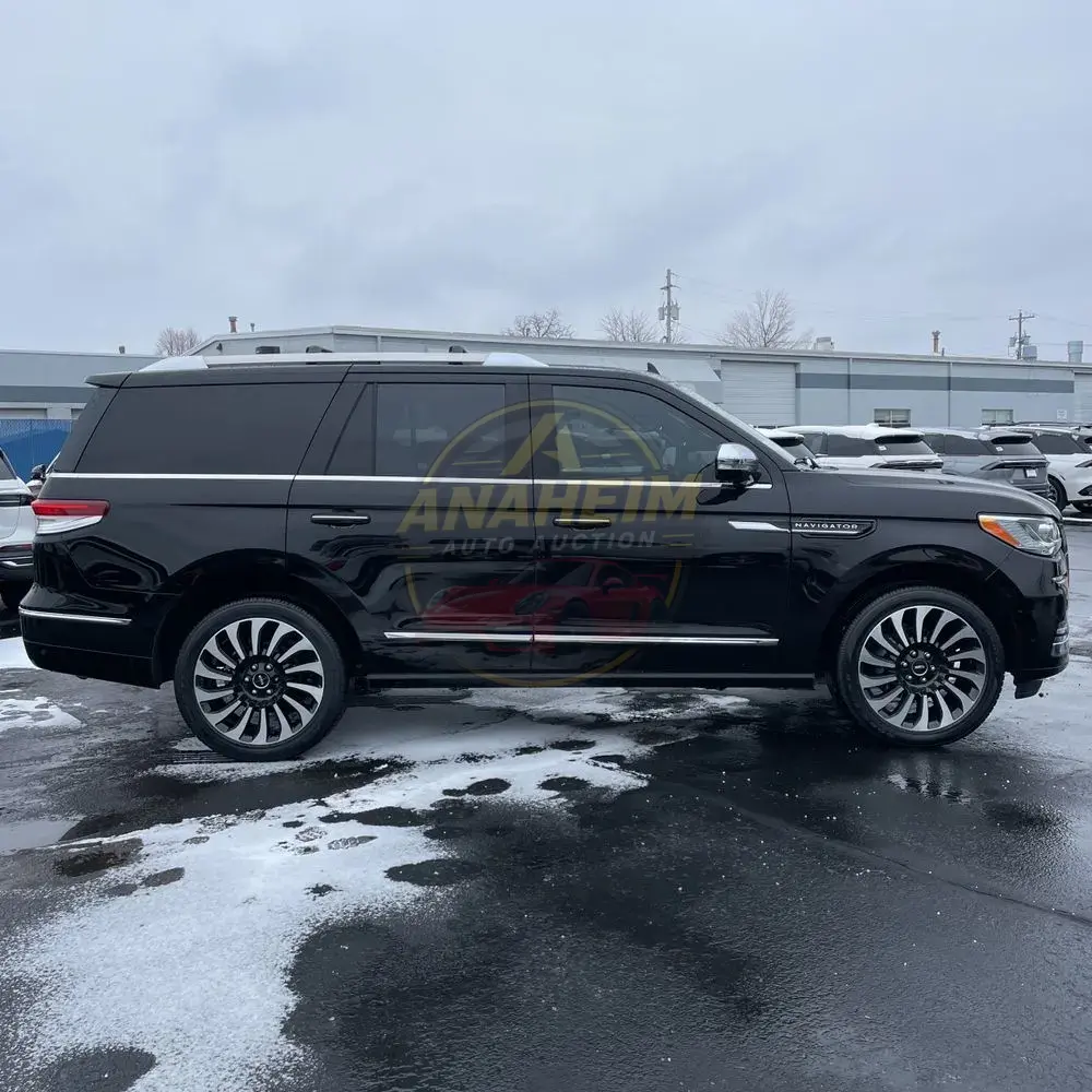 2022 Lincoln Navigator Black Label