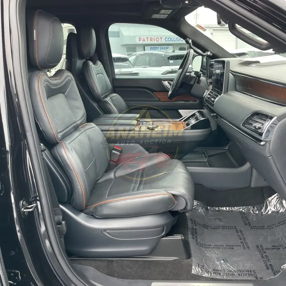 2022 Lincoln Navigator Black Label