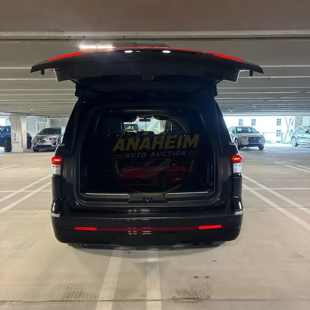 2023 Lincoln Navigator L Reserve
