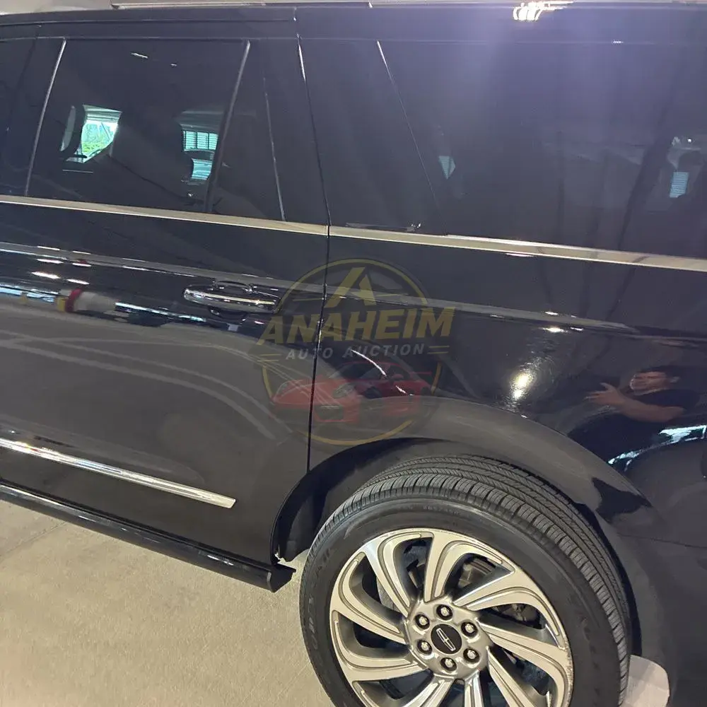 2023 Lincoln Navigator L Reserve