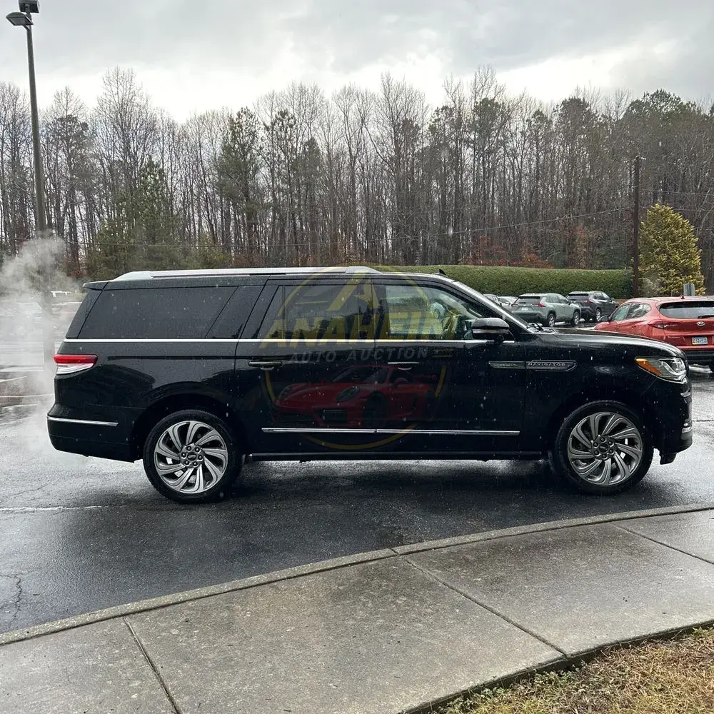 2023 Lincoln Navigator L Reserve