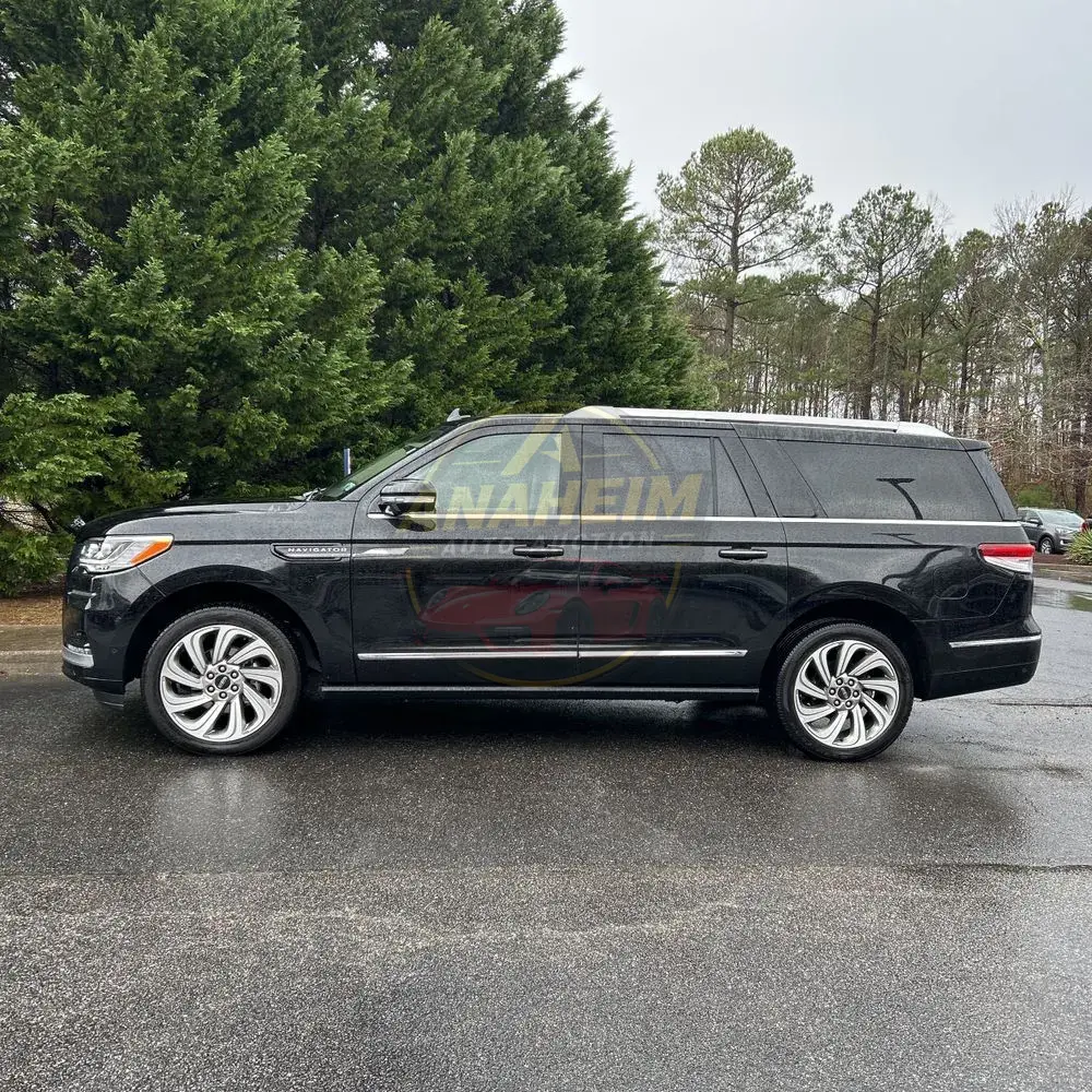 2023 Lincoln Navigator L Reserve