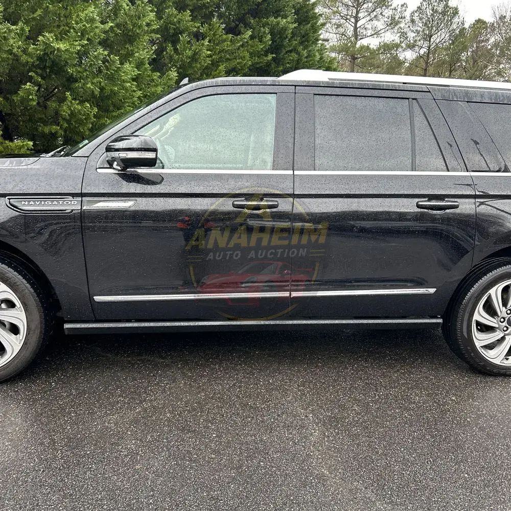 2023 Lincoln Navigator L Reserve