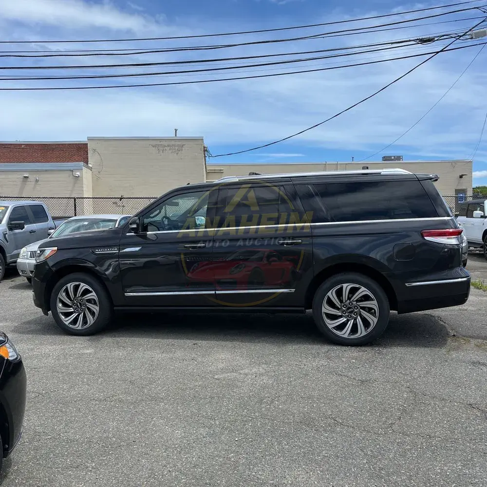 2024 Lincoln Navigator L Reserve