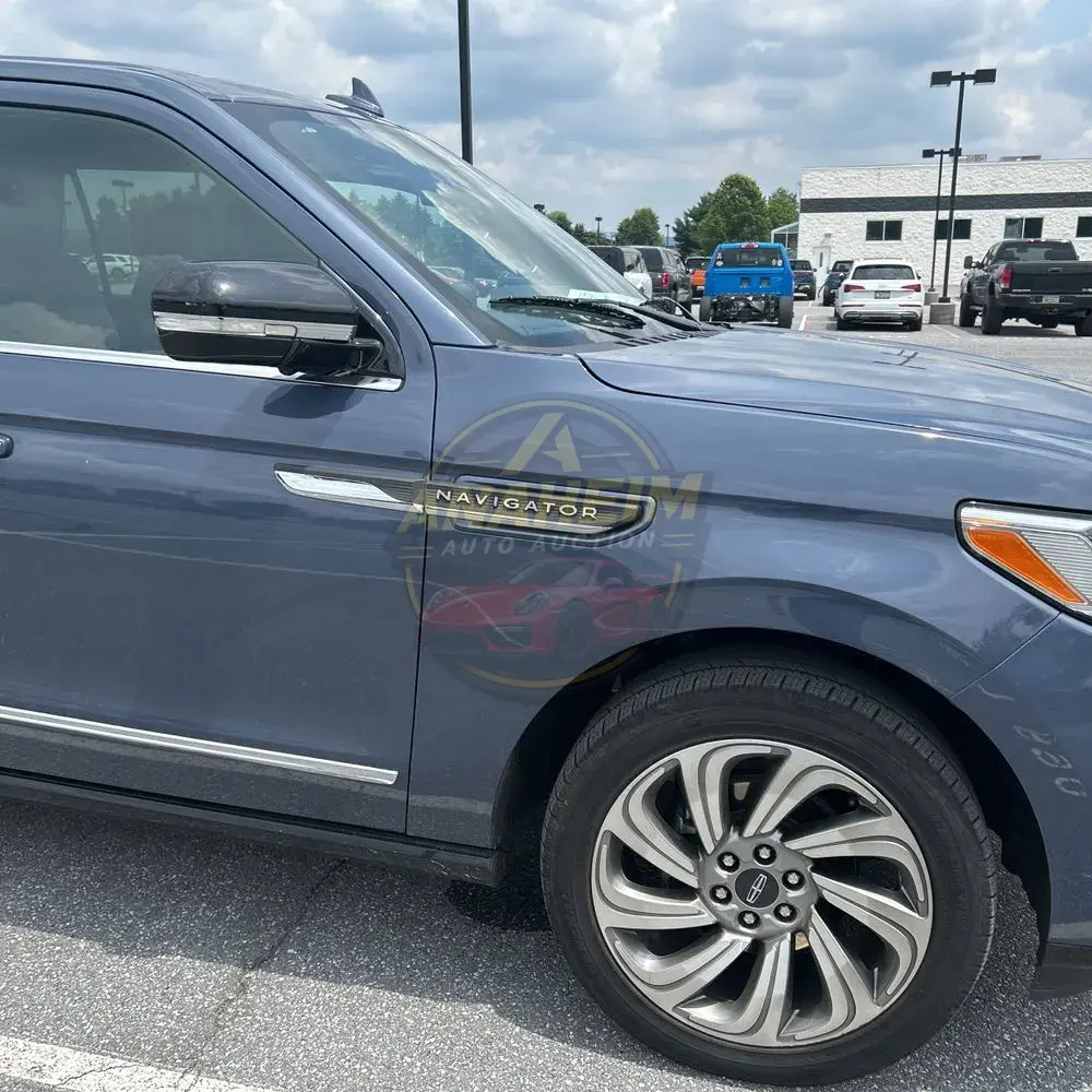 2023 Lincoln Navigator L Reserve